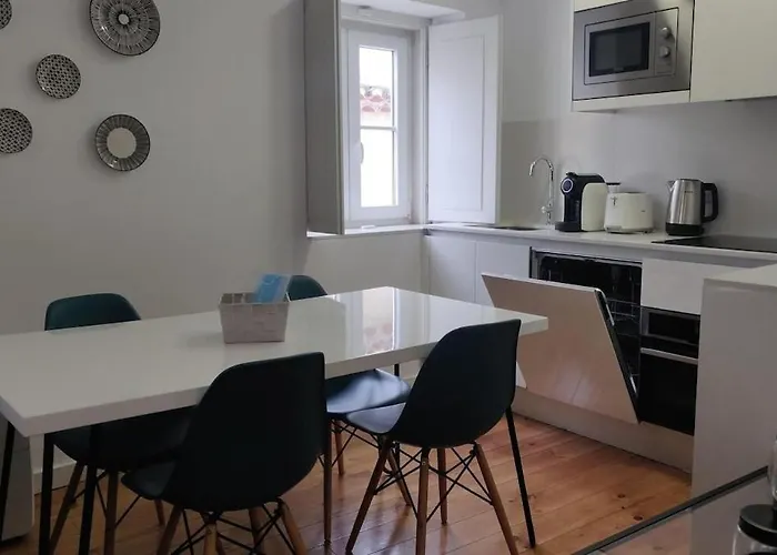 Castle Sao Jorge Modern * Lisboa